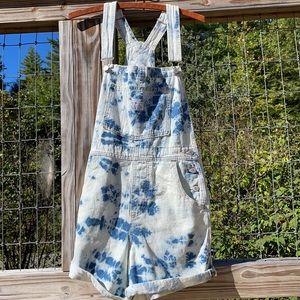 Levi’s acid washed overalls